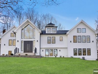 30 Sun Valley Rd, Ramsey, NJ, 07446