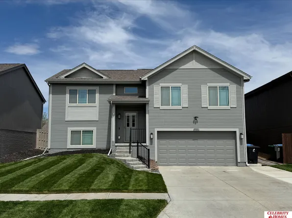 7731 N 88th St, Omaha, NE 68122