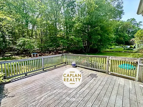 88 Curtis Dr — Photo 20