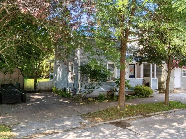 17 Oak Street, Saratoga Springs, NY 12866