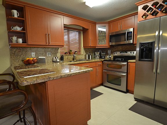 4th image of 9933 NW 123rd St