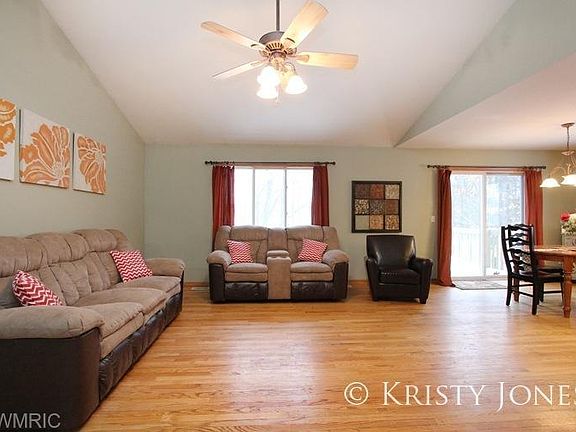 4th image of 4218 Beechwood Ct
