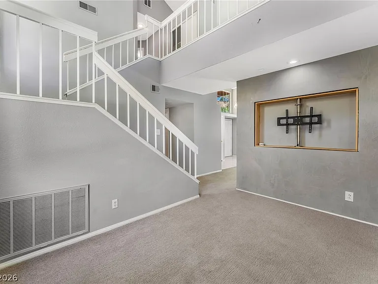 8412 White Shore Cir — Photo 11