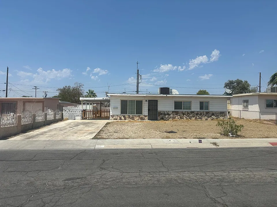 1315 Oakwood Ave