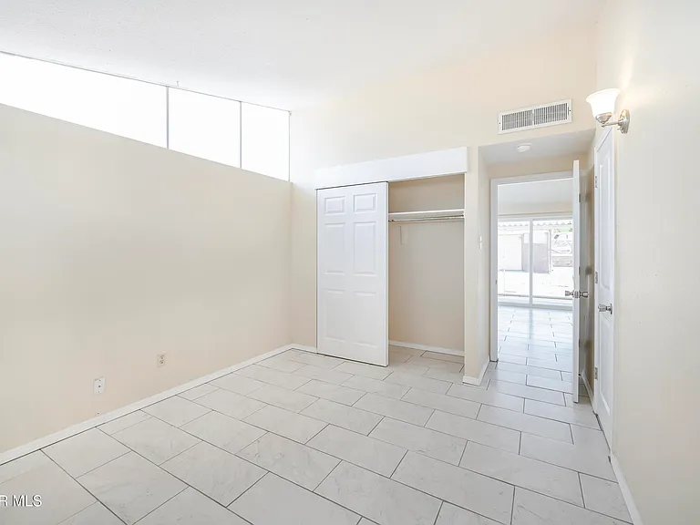 368 Chermont Ct — Photo 10