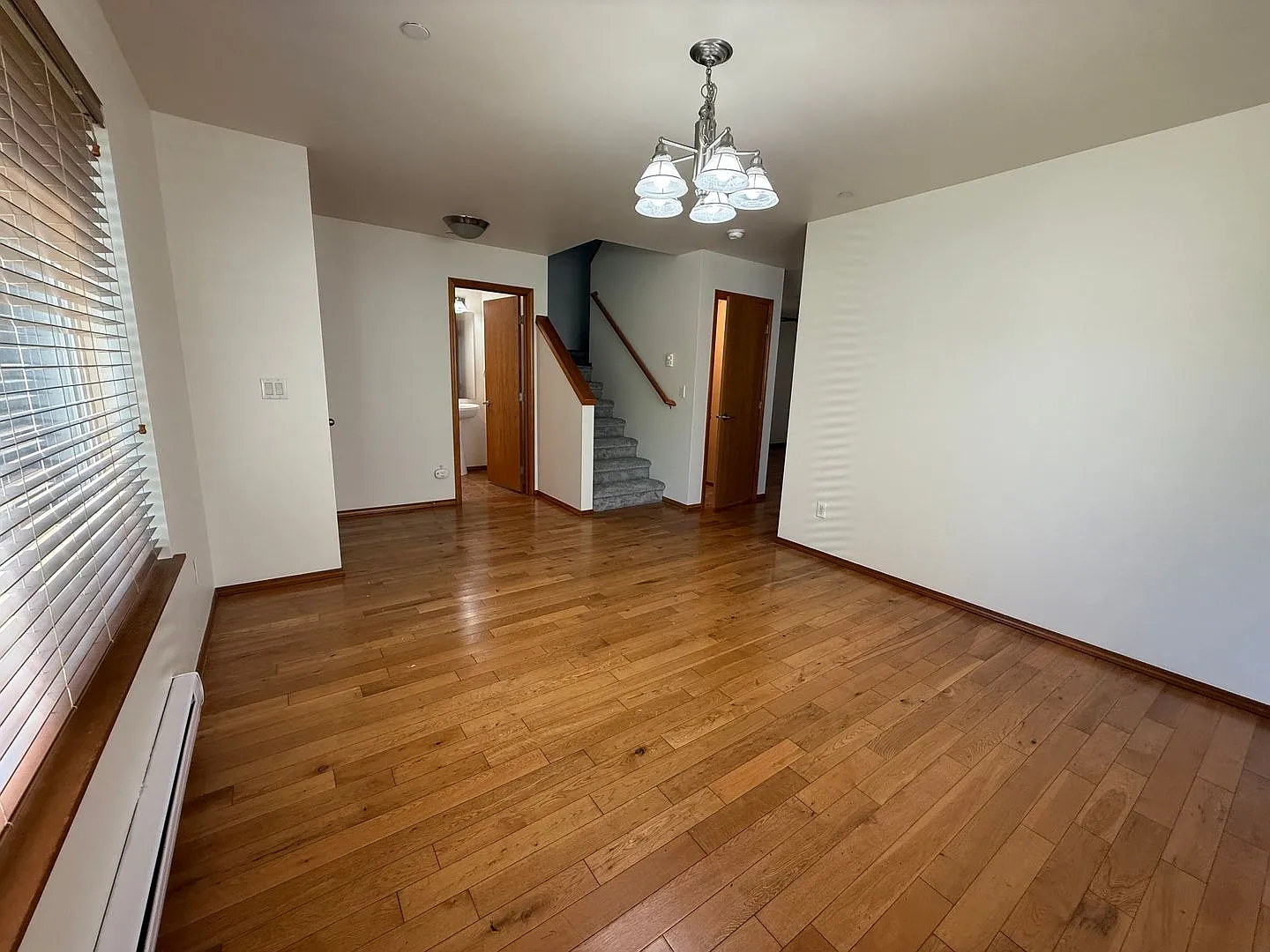 3 bedroom plus bonus loft DuPont Home — Photo 4