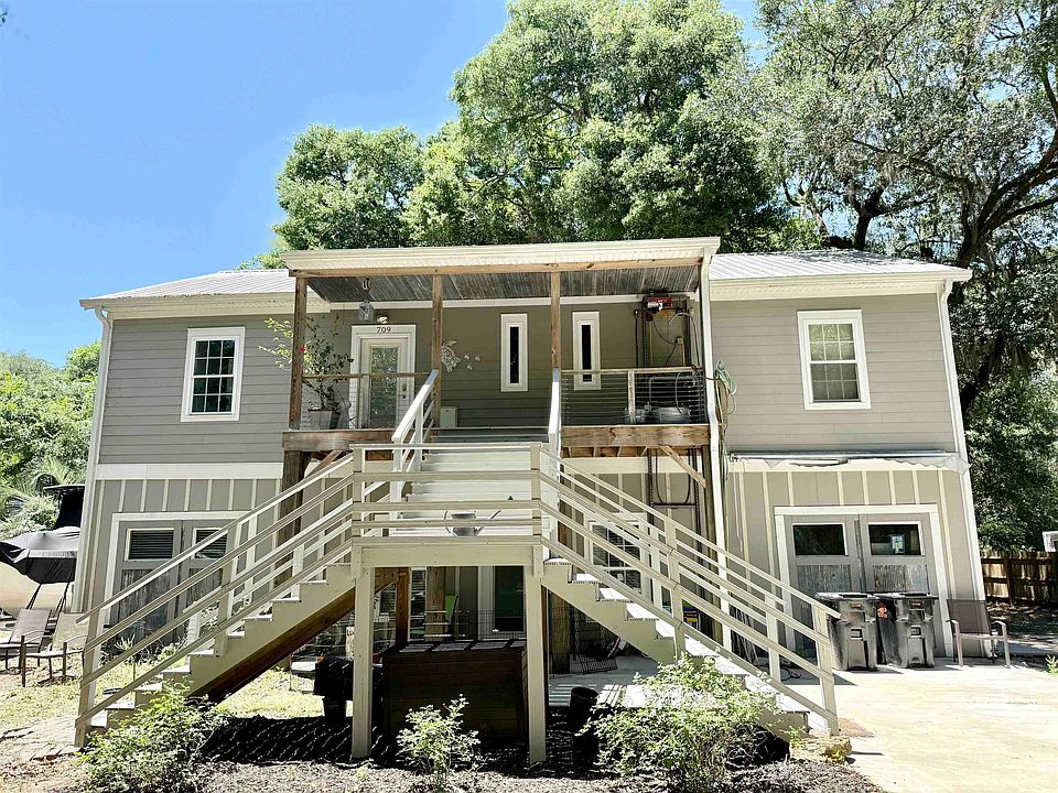 1st image of 709 Old Waccamaw Dr.