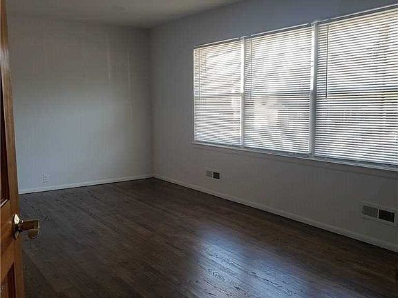 4th image of 11-22 130th St #1