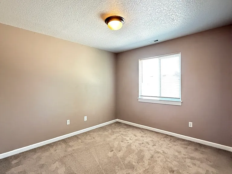 4017 NE Killingsworth St #4017 — Photo 8