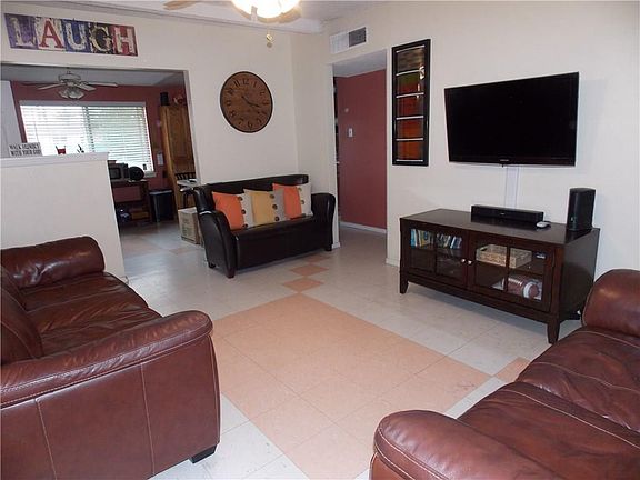 3rd image of 7117 Tangerine Ln