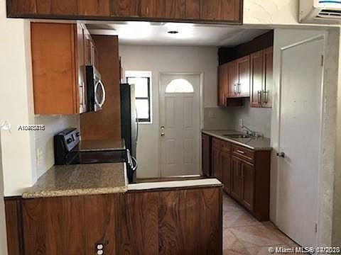1st image of 815 NW 148th St #0