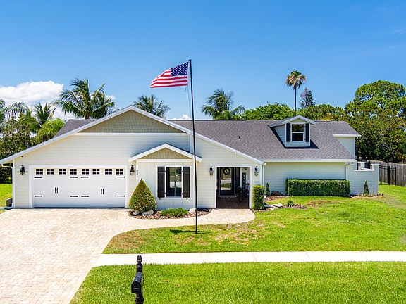 2nd image of 1831 SE Boma Avenue