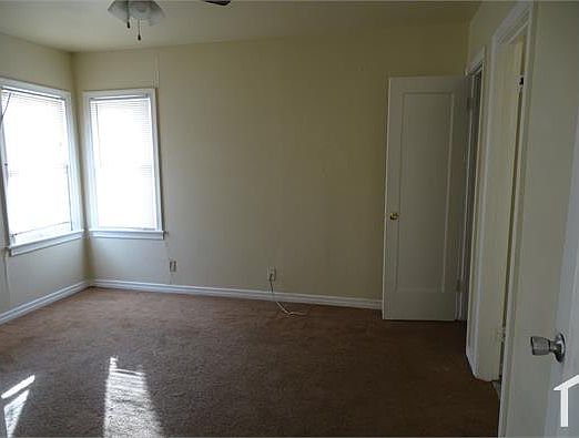 3rd image of 309 N Georgia St