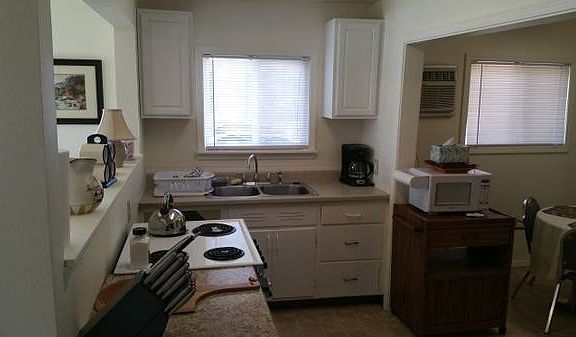 4th image of 7709 E Liberty Ave