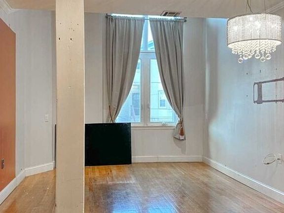5th image of 310 Passaic Ave APT 210