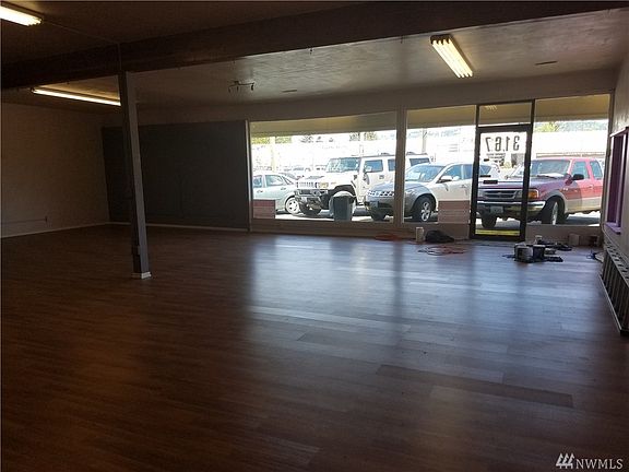3rd image of 3169 Ocean Beach Hwy
