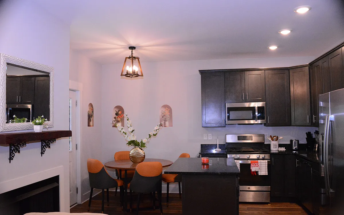 Kitchen - 4408 Shelborne Dr