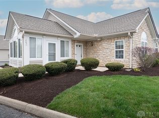 140 Edinburgh Village Dr, Dayton, OH 45458