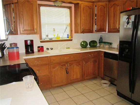 3rd image of 1008 N Windermere Dr