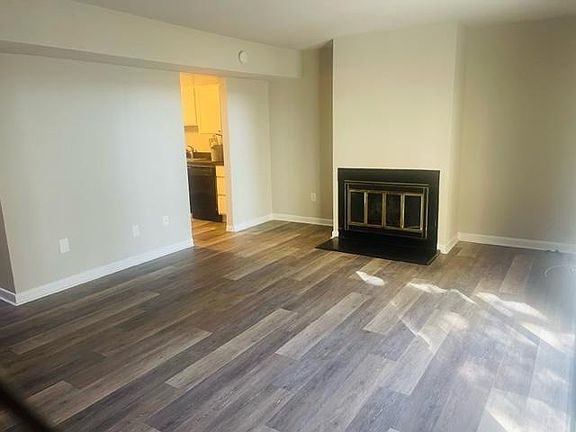 Spacious living room with fireplace