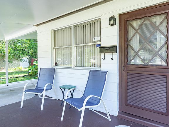 3rd image of 4325 Harlow Blvd