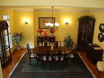 4th image of 105 Laurel Meadow Ln