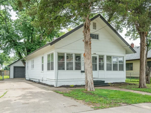 2327 Capitol Ave, Des Moines, IA 50317