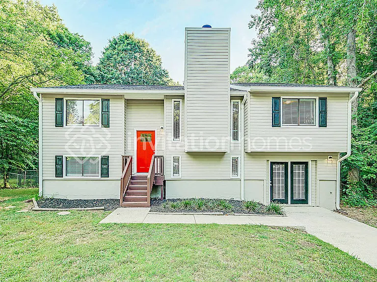 4952 McAlpine Ln — Photo 1