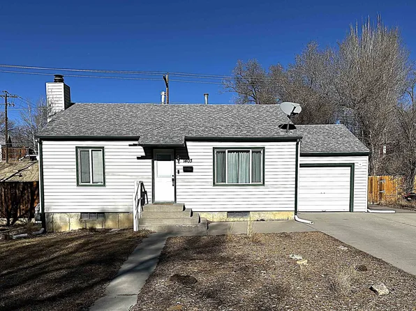 1403 Pioneer Dr, Rock Springs, WY 82901