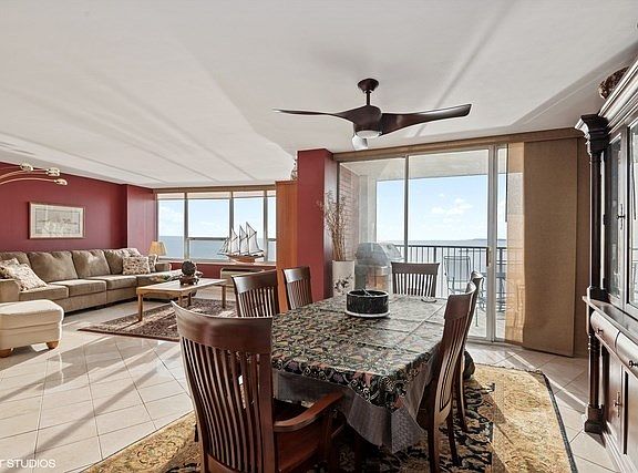 5th image of 940 W Glenlake Ave #12A