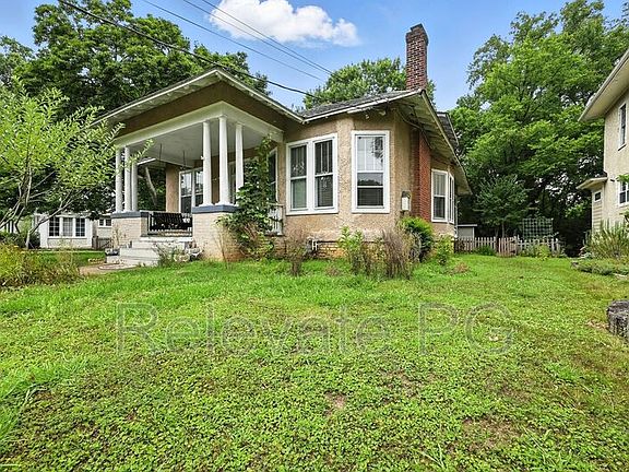 3rd image of 901 W 30th St