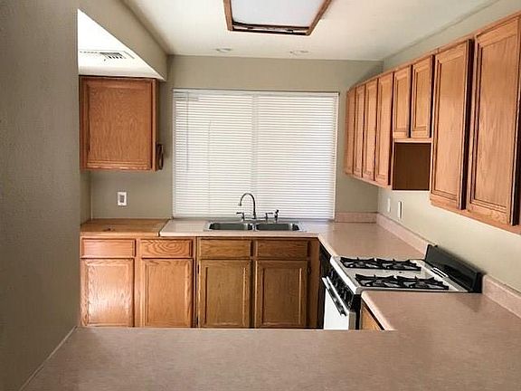 3rd image of 4264 White Sands Ave