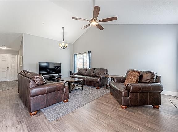 4th image of 1902 Quail Hill Cir