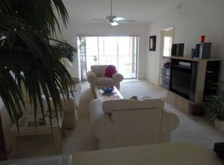 822 Gulf Pavilion Dr #203, Naples, FL 34108