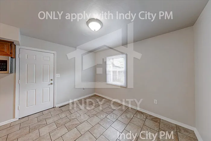 3232 Normandy Rd — Photo 7