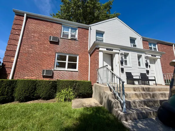 (undisclosed Address), Oakland Gardens, NY 11364