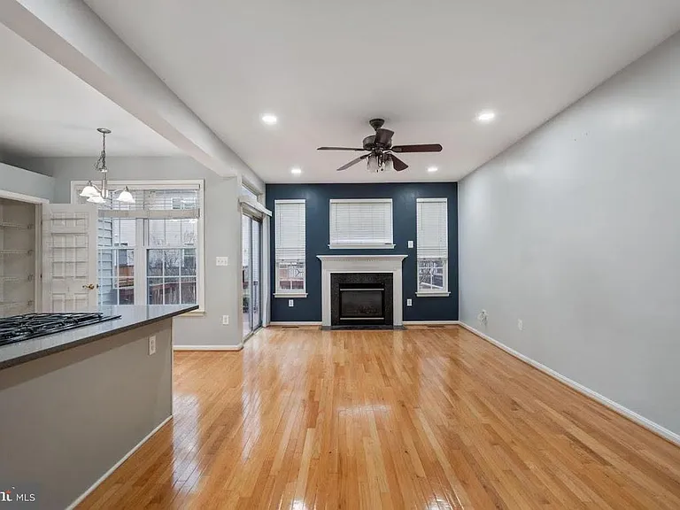 8648 Royal Worcester Ln — Photo 20