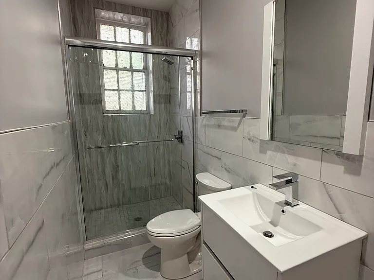302 Richmond St #27 — Photo 11