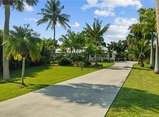 1040 SE Buttonwood Cir, Stuart, FL 34997