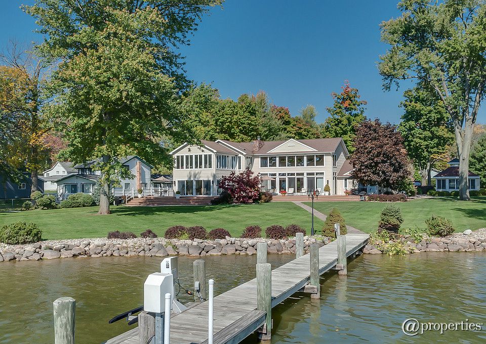 Paw Paw Lake Front Home