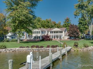 5583 Paw Paw Lake Rd, Coloma, MI 49038