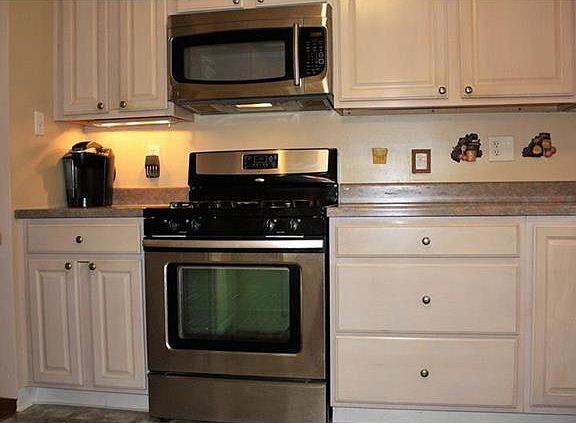 4th image of 160 Fox Chase Dr