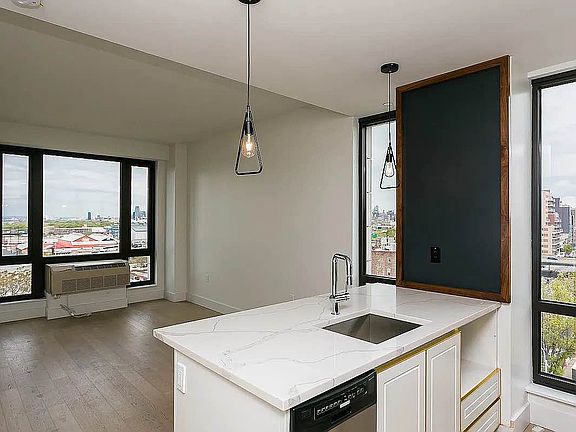 4th image of 635 4th Ave #206
