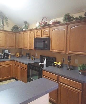 5th image of 308 Bayberry Dr