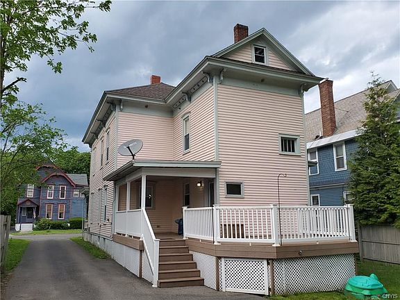 5th image of 35 Madison St