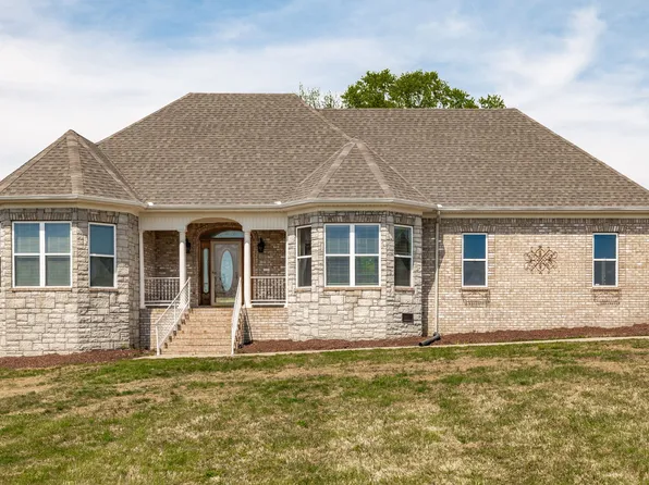 1222 Chenault Ln, Castalian Springs, TN 37031