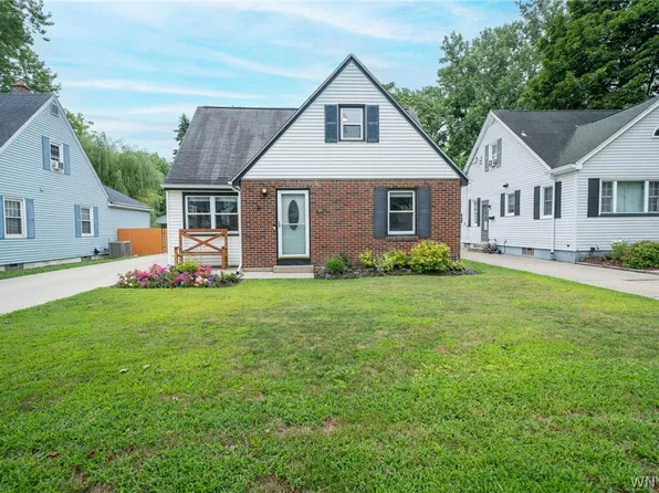 177 Downing St, Buffalo, NY 14220