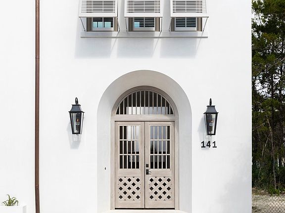 4th image of 141 N Charles St #L9
