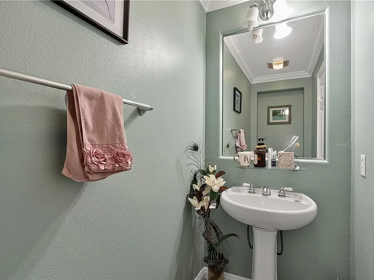 4459 Putting Green Dr — Photo 34