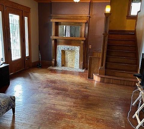 2nd image of 4214 Saint John Ave
